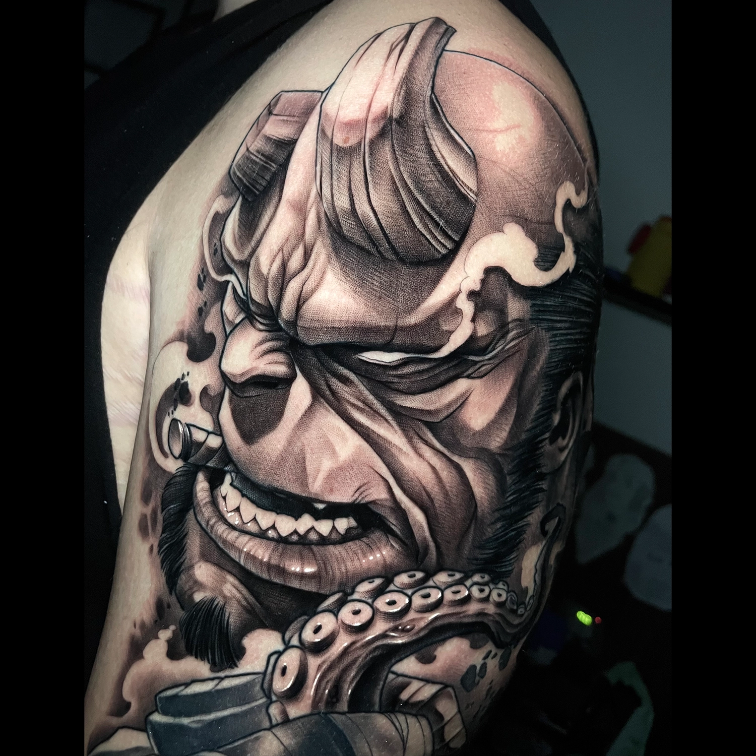 Estudio de tatuajes estilo realismo linea fina blackword old school neotradicional MisturaTattoo pozuelo Madrid (6)