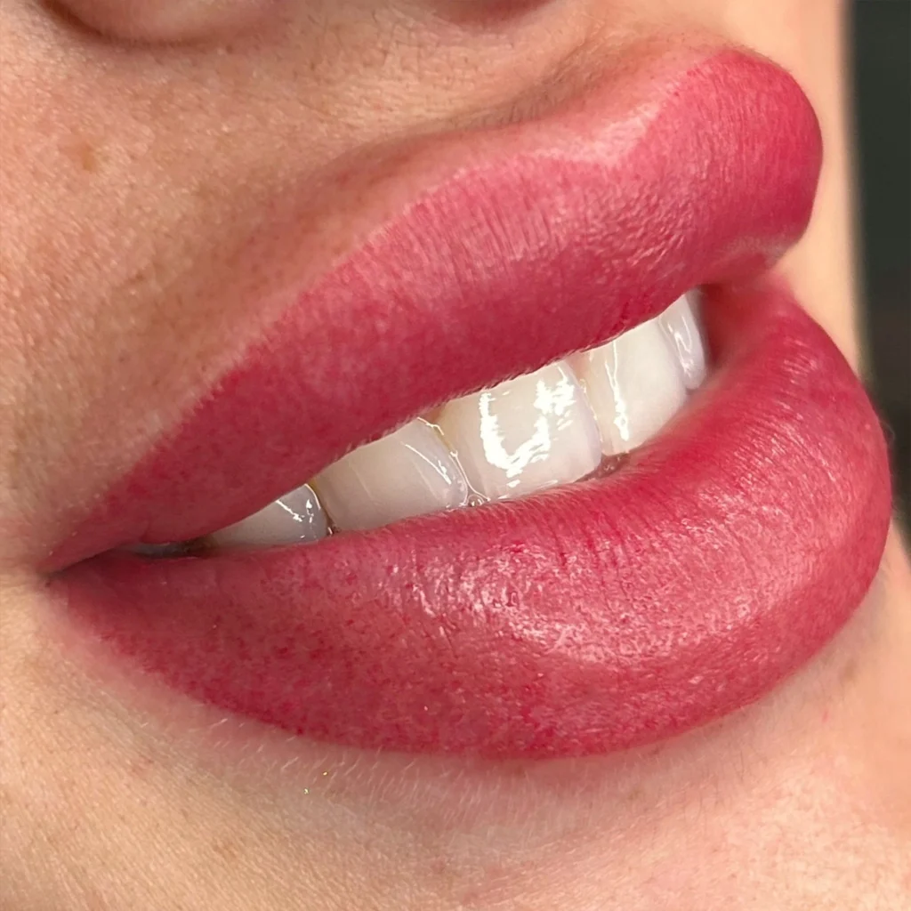 Micropigmentación en labio diseño de labios mistura tattoo 2